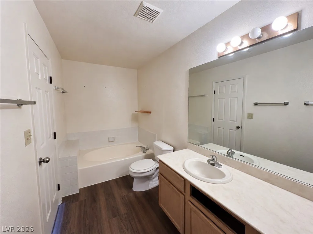 6353 Formula, Las Vegas, NV 89146