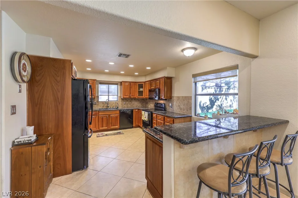 7460 Buckskin, Las Vegas, NV 89129