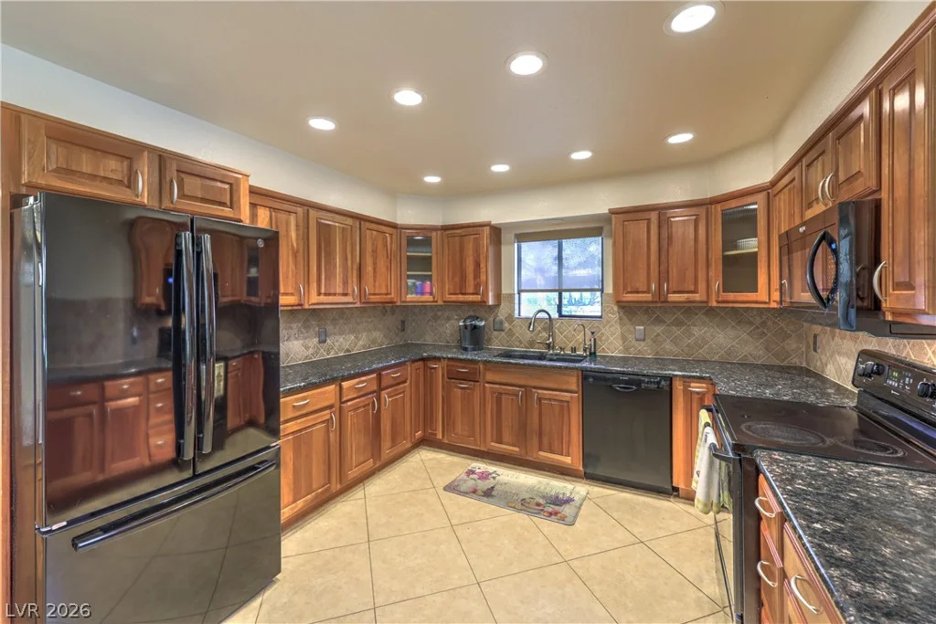 7460 Buckskin, Las Vegas, NV 89129