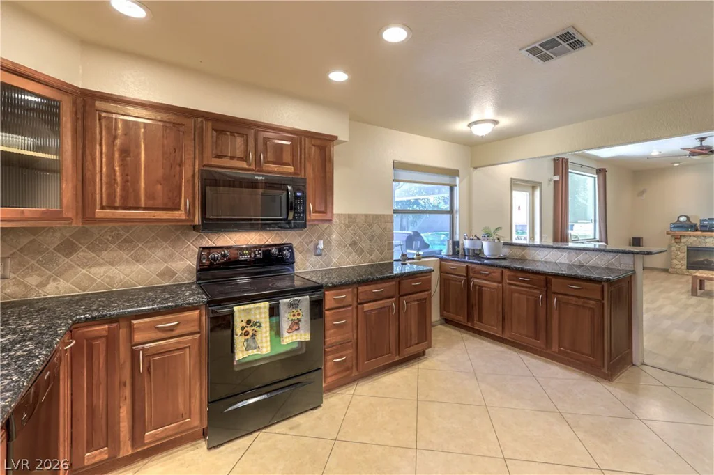 7460 Buckskin, Las Vegas, NV 89129
