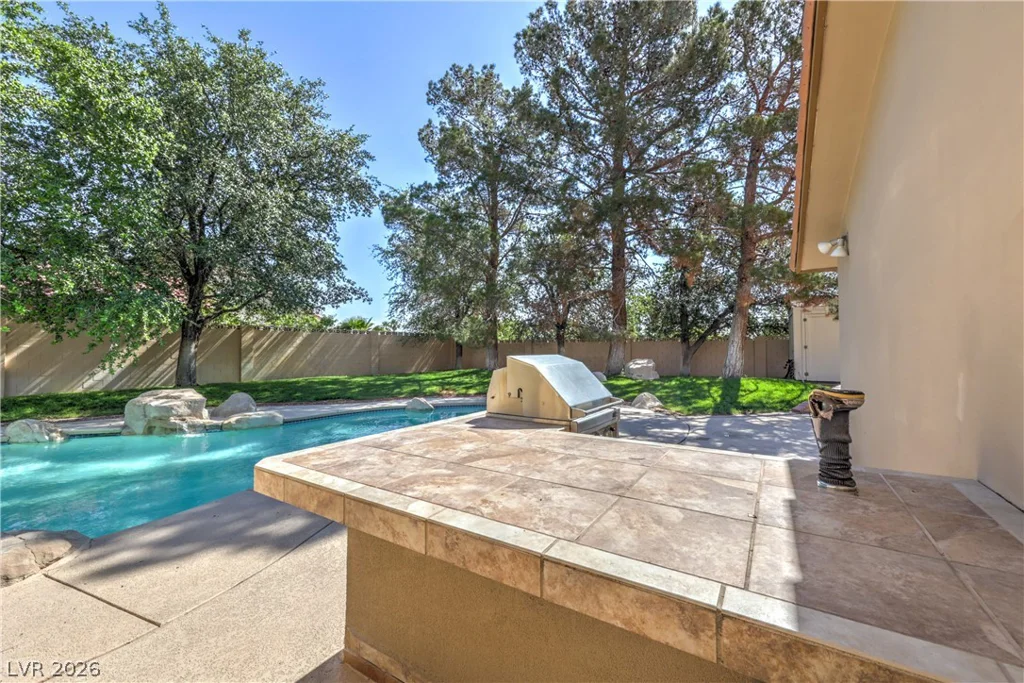 7460 Buckskin, Las Vegas, NV 89129