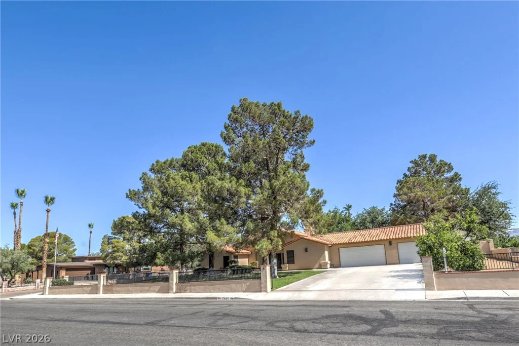 7460 Buckskin, Las Vegas, NV 89129