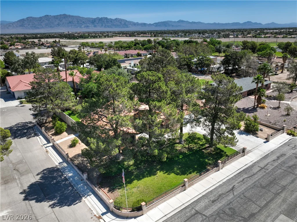 7460 Buckskin, Las Vegas, NV 89129
