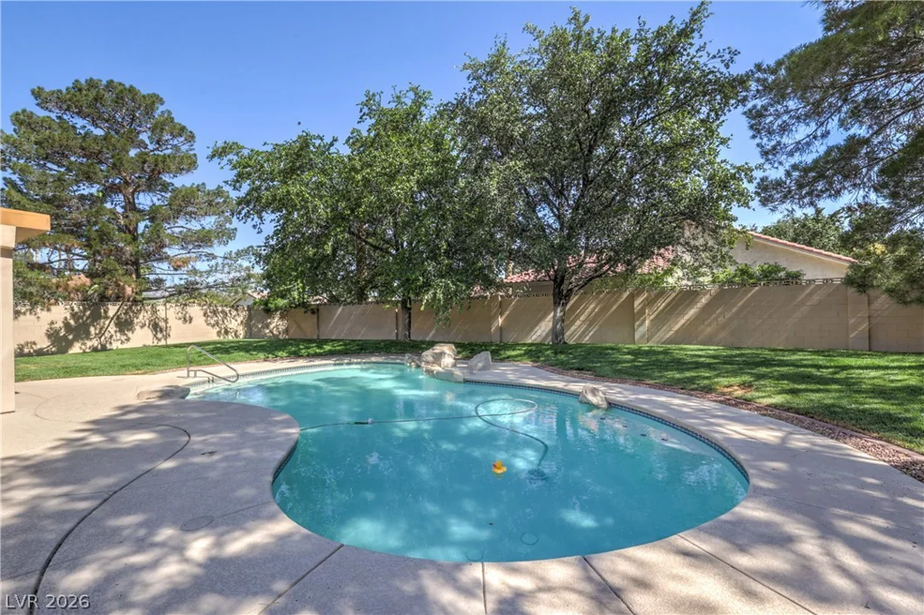 7460 Buckskin, Las Vegas, NV 89129