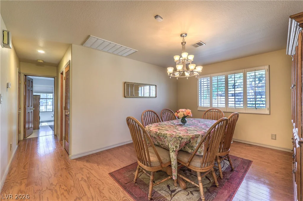 7460 Buckskin, Las Vegas, NV 89129