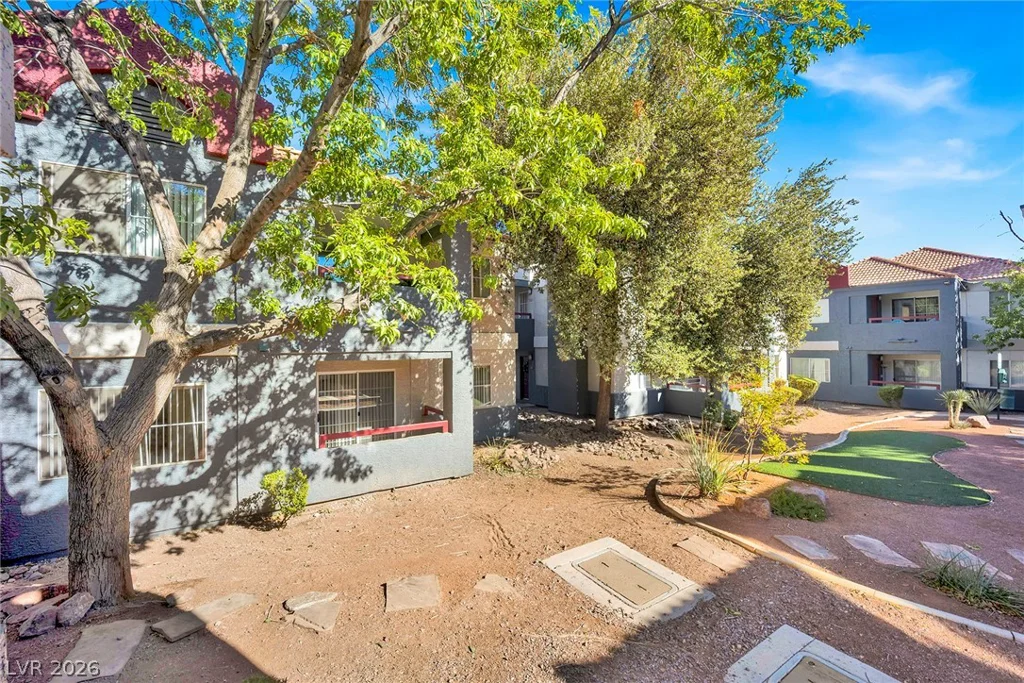 8600 Charleston, Las Vegas, NV 89117