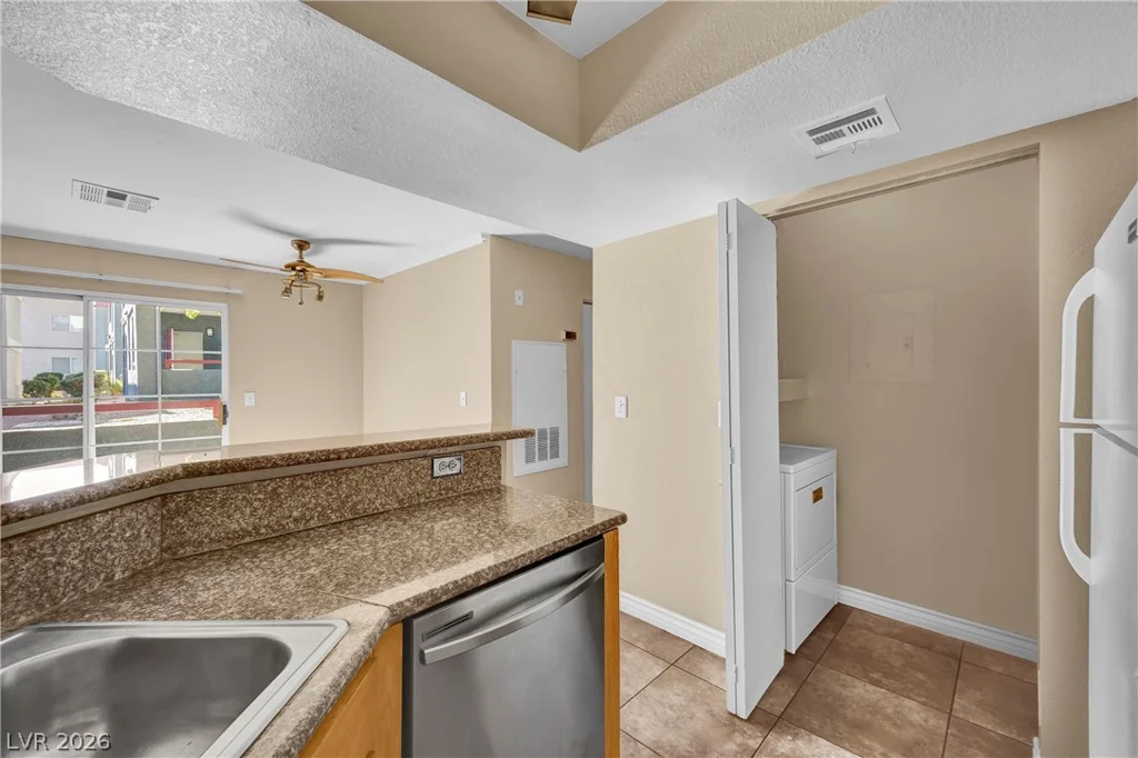 8600 Charleston, Las Vegas, NV 89117