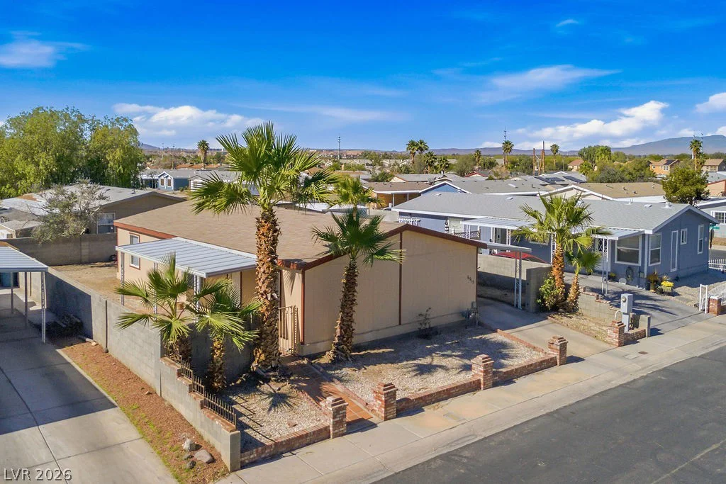 5915 Sassy Rose, Las Vegas, NV 89122