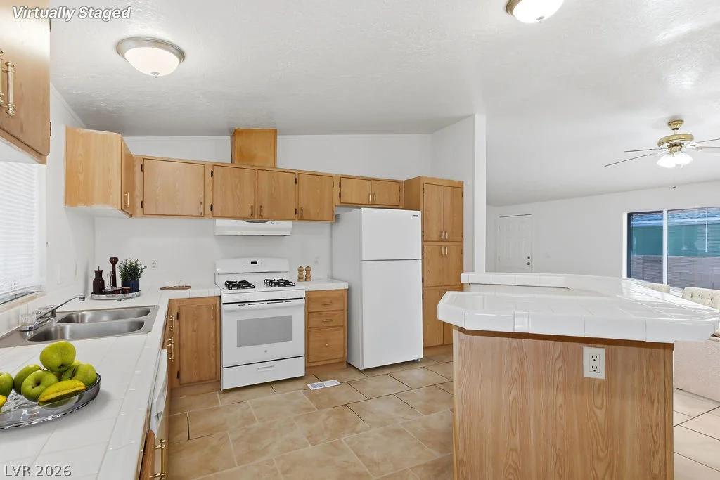 5915 Sassy Rose, Las Vegas, NV 89122