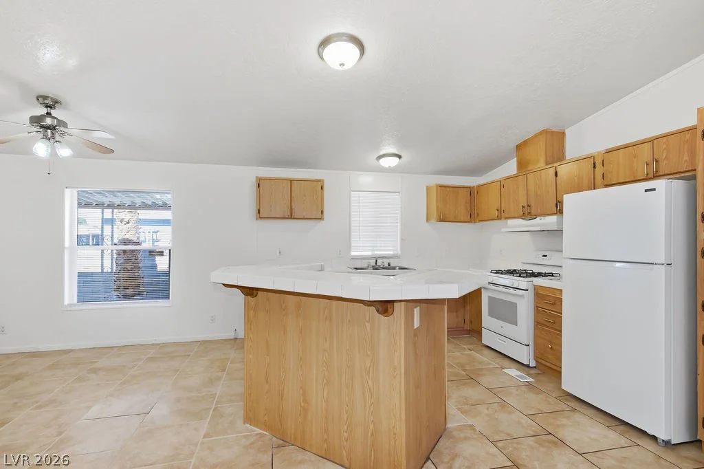 5915 Sassy Rose, Las Vegas, NV 89122