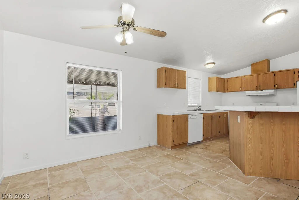 5915 Sassy Rose, Las Vegas, NV 89122
