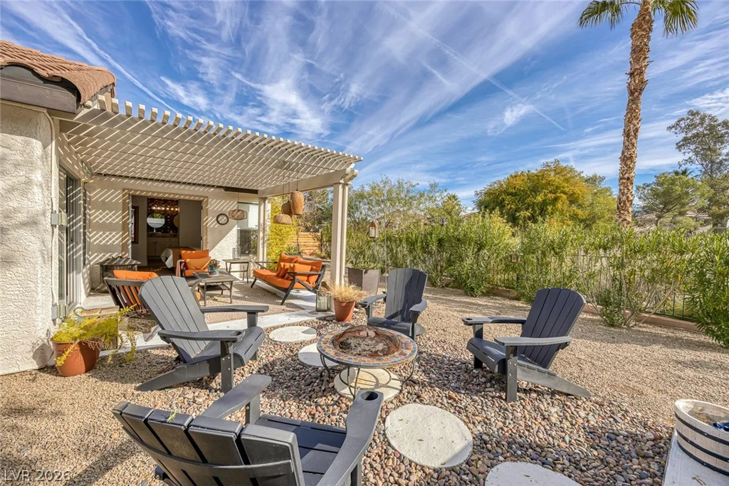 14 Spur Cross, Henderson, NV 89012