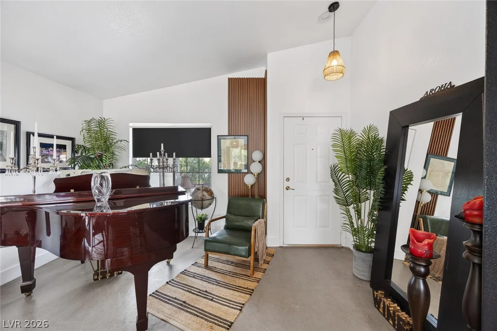 14 Spur Cross, Henderson, NV 89012
