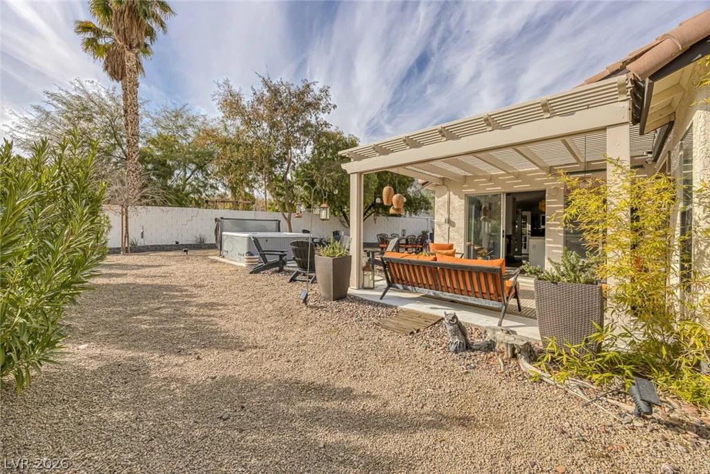 14 Spur Cross, Henderson, NV 89012