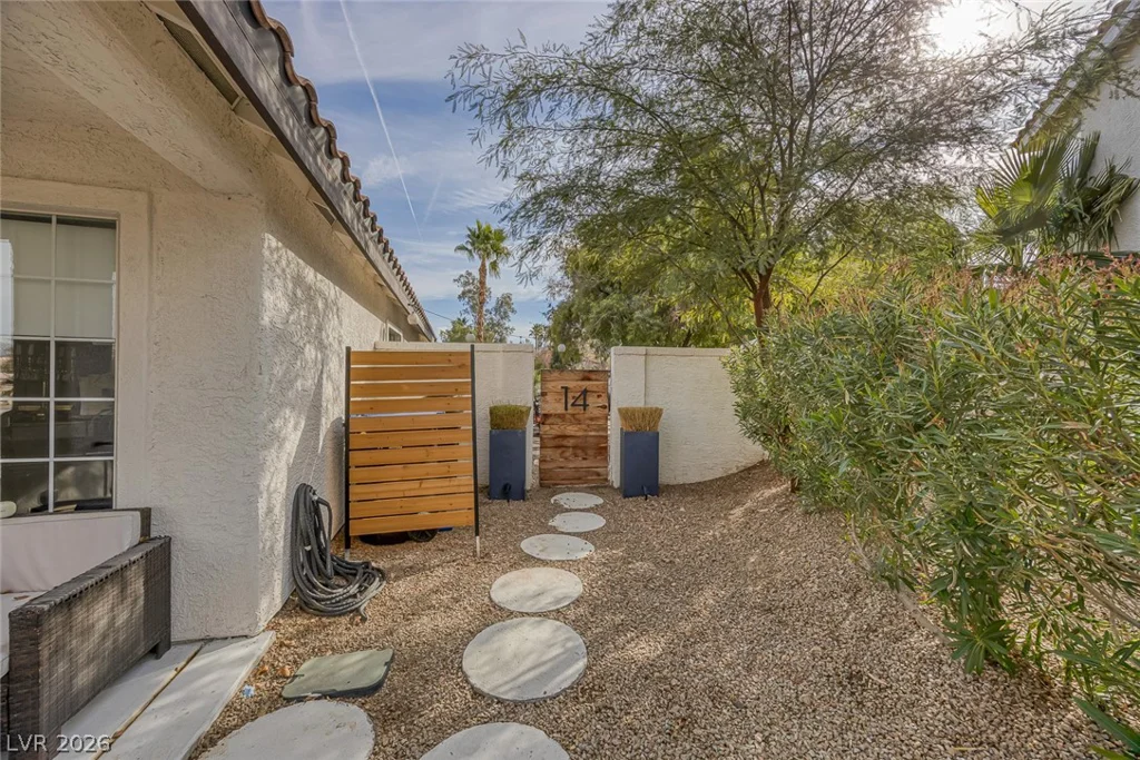 14 Spur Cross, Henderson, NV 89012