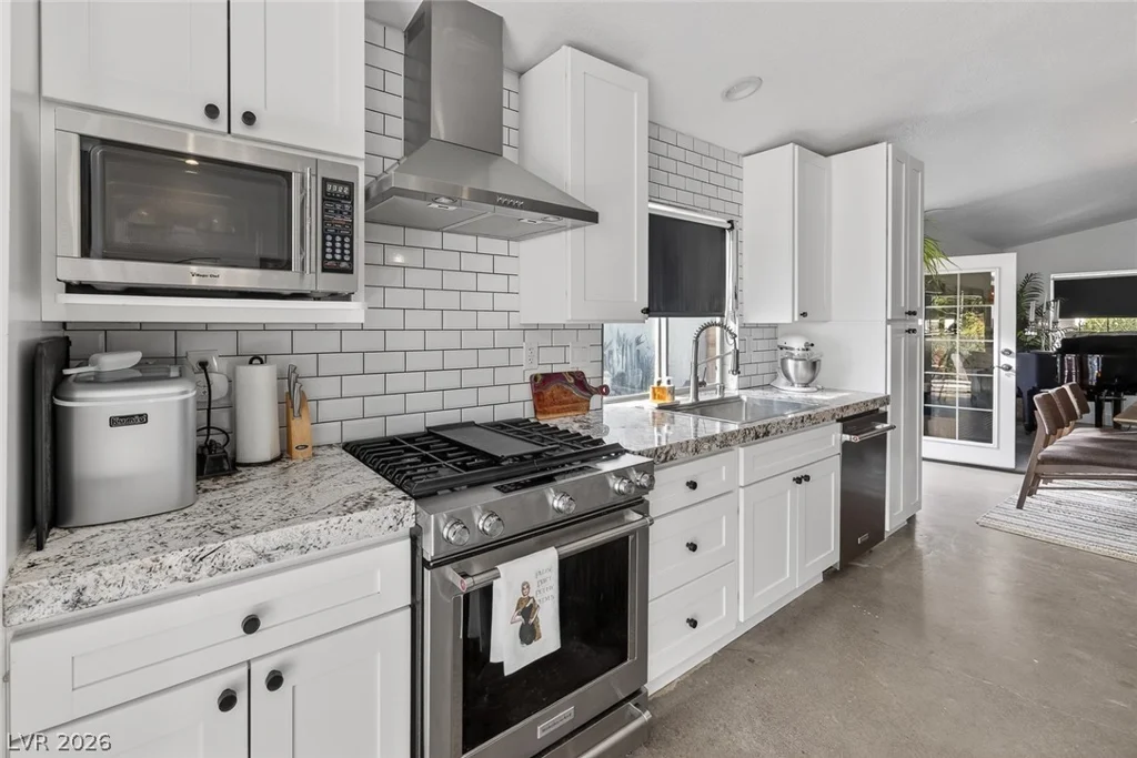 14 Spur Cross, Henderson, NV 89012