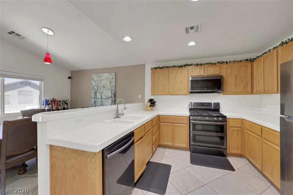 7131 Hedgemaple, Las Vegas, NV 89148