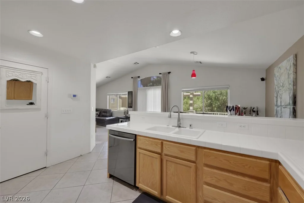 7131 Hedgemaple, Las Vegas, NV 89148