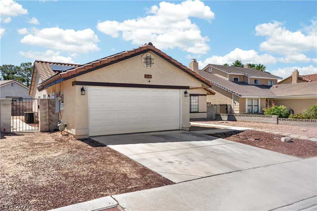 2339 Lone Pine, Henderson, NV 89014