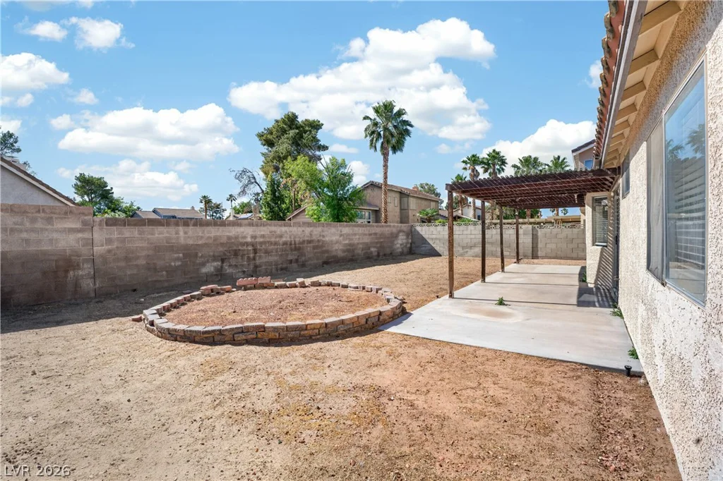 2339 Lone Pine, Henderson, NV 89014