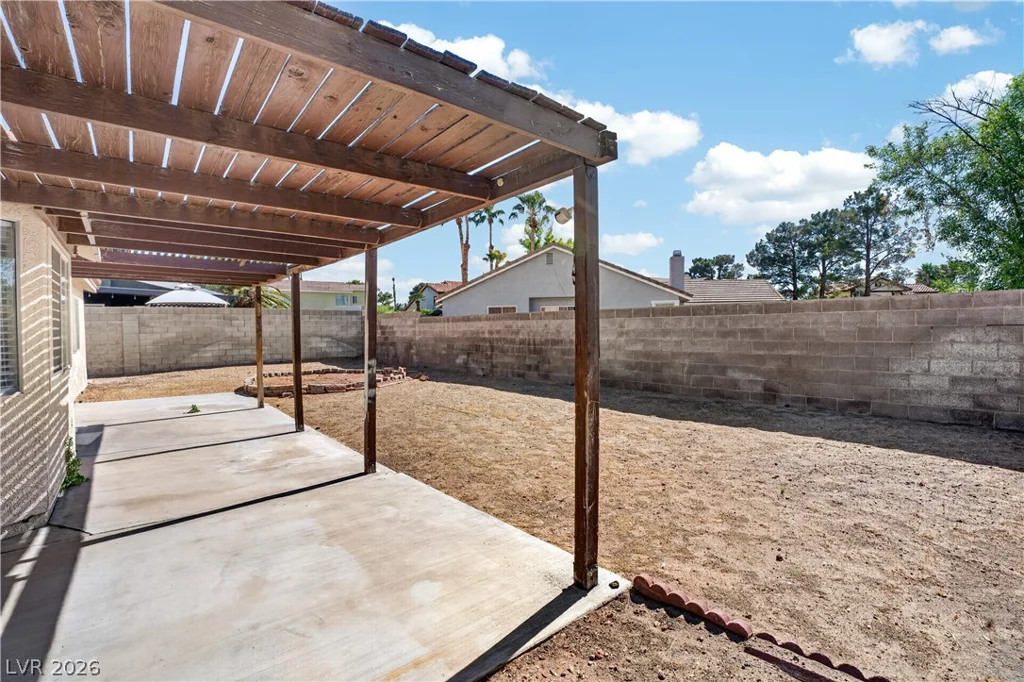 2339 Lone Pine, Henderson, NV 89014