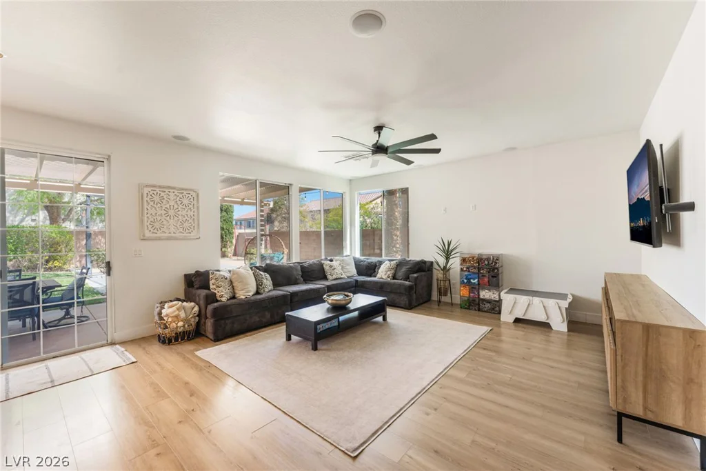 3016 Carbondale, Las Vegas, NV 89135