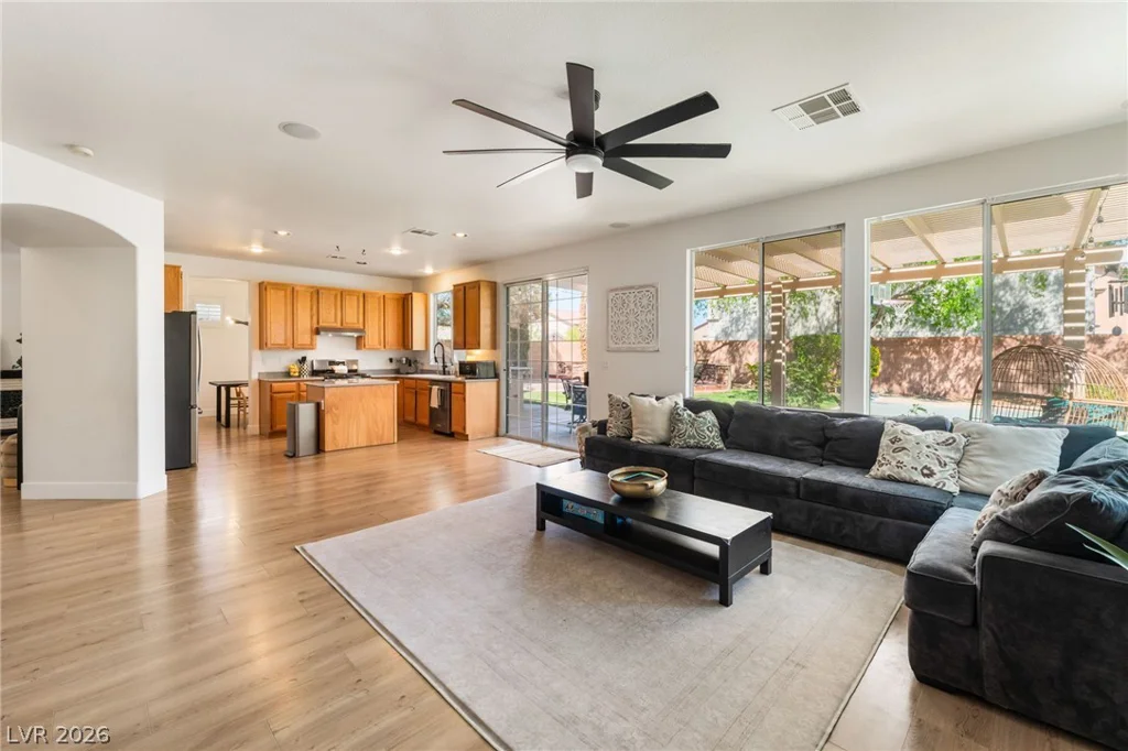 3016 Carbondale, Las Vegas, NV 89135