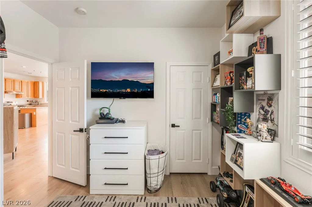 3016 Carbondale, Las Vegas, NV 89135