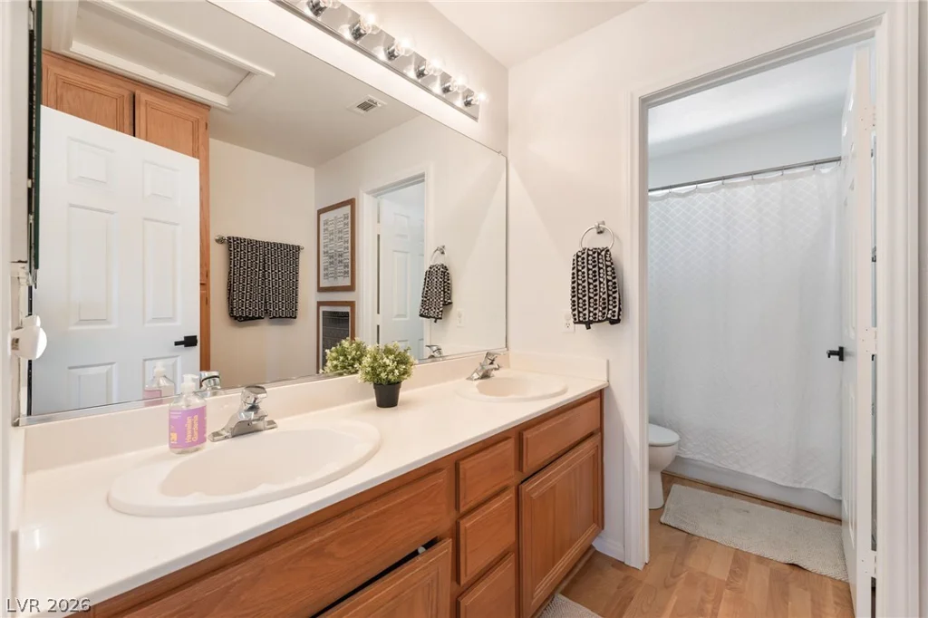3016 Carbondale, Las Vegas, NV 89135