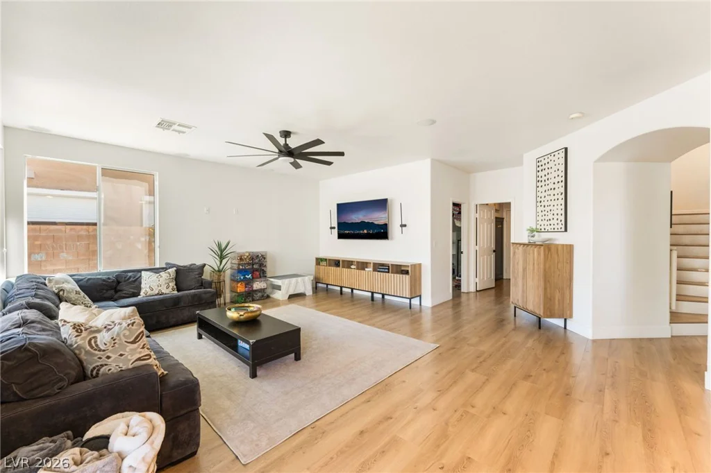 3016 Carbondale, Las Vegas, NV 89135