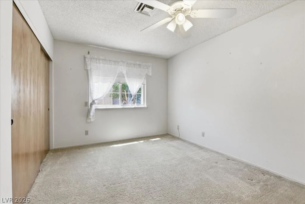 1073 Sidehill, Las Vegas, NV 89110