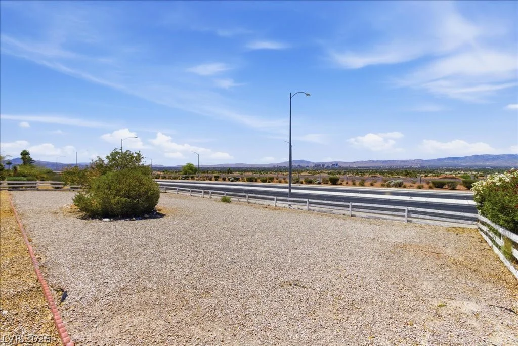 1073 Sidehill, Las Vegas, NV 89110