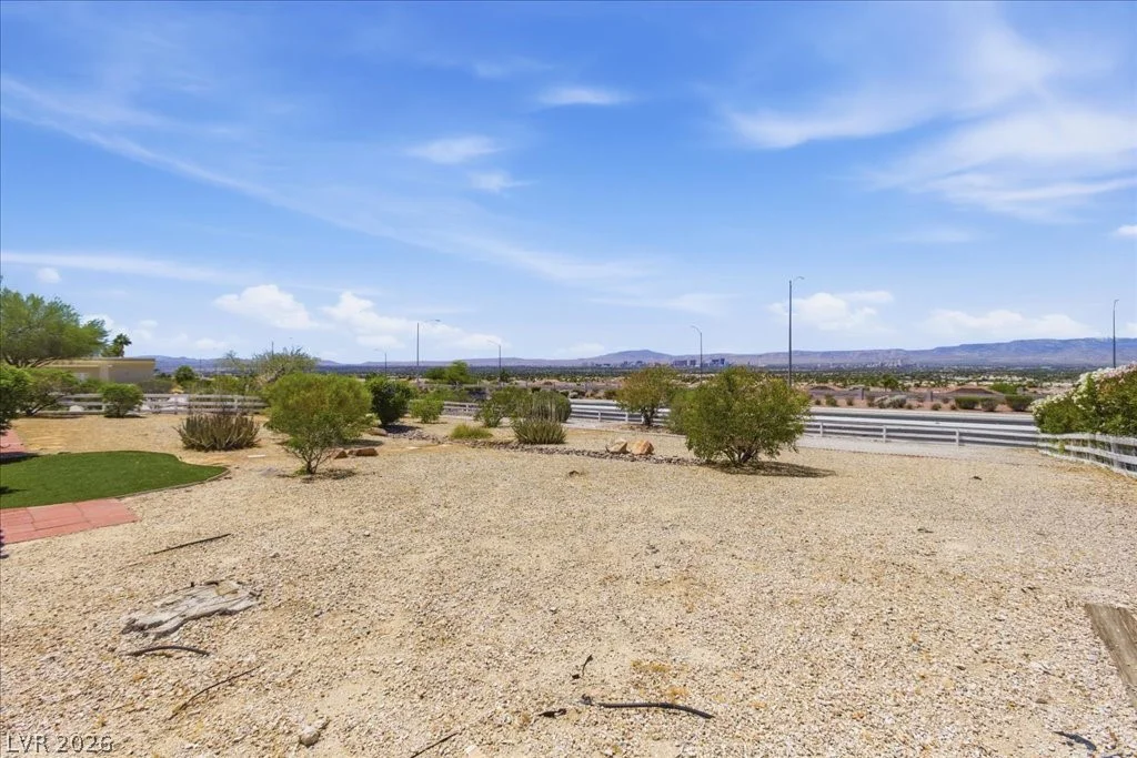 1073 Sidehill, Las Vegas, NV 89110