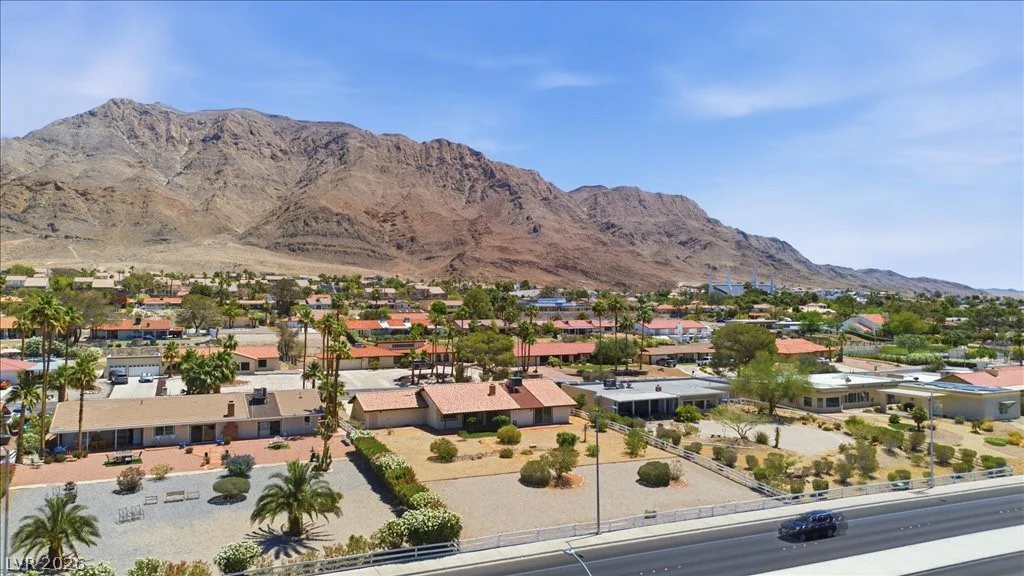 1073 Sidehill, Las Vegas, NV 89110