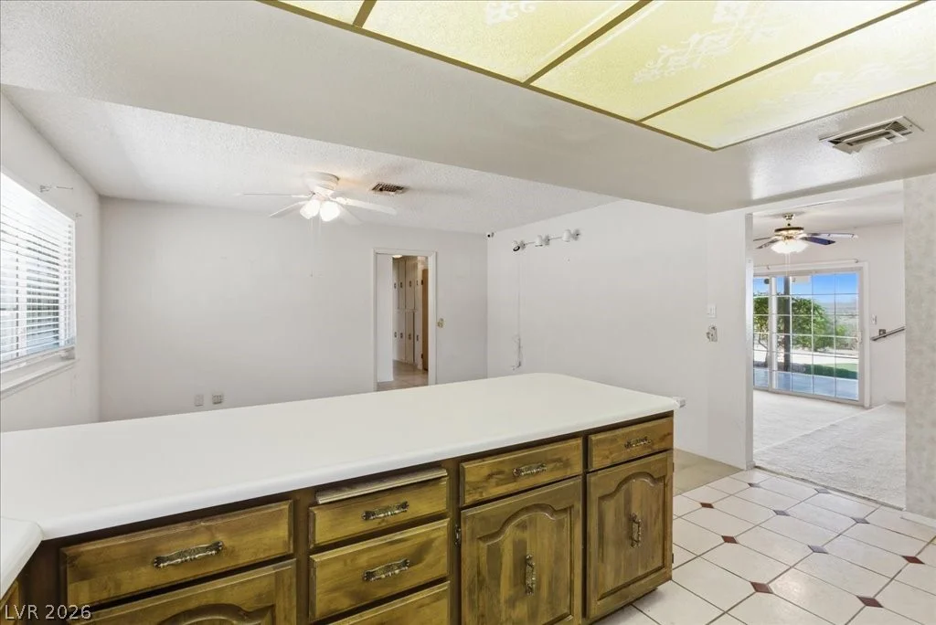 1073 Sidehill, Las Vegas, NV 89110