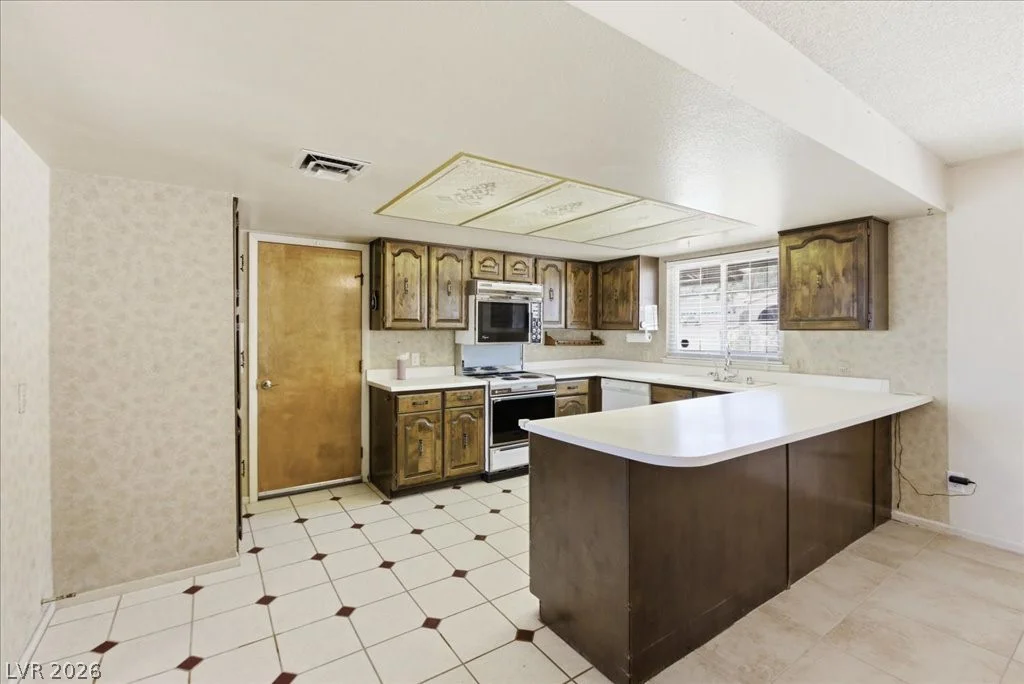 1073 Sidehill, Las Vegas, NV 89110