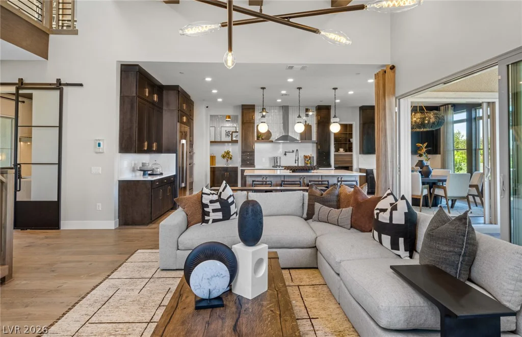 10716 Rolling Vista, Las Vegas, NV 89135