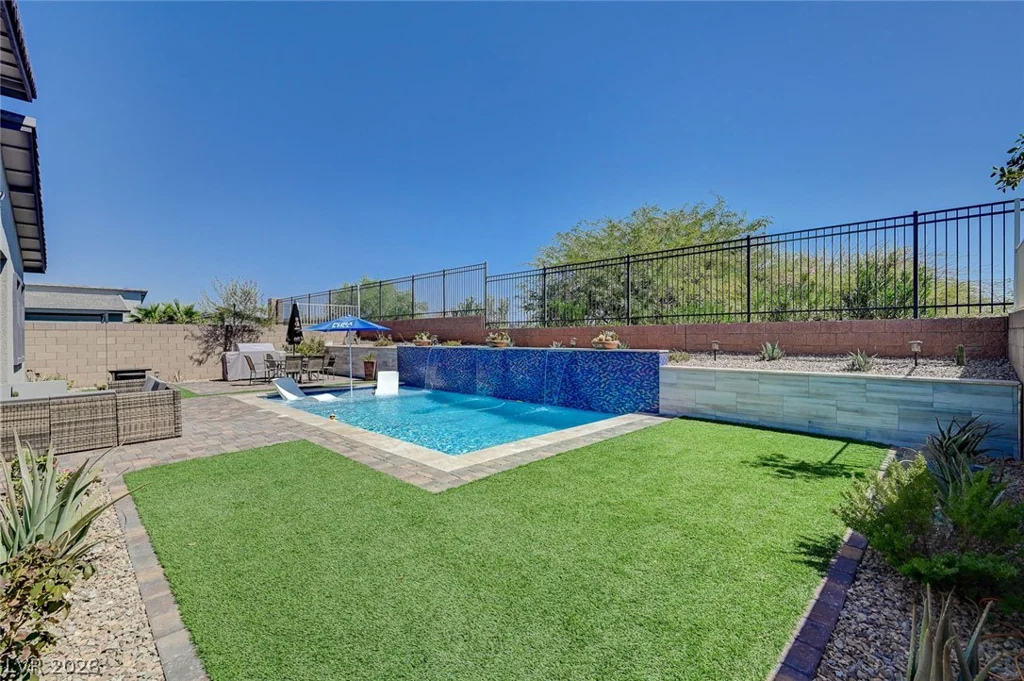 33 Reverie Heights, Henderson, NV 89011