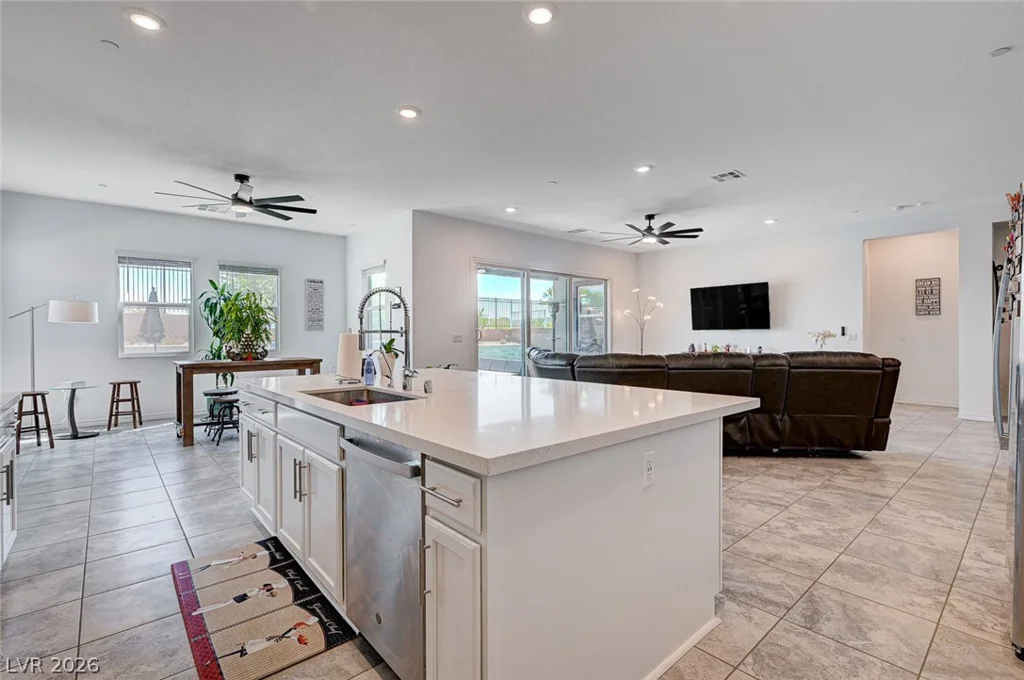 33 Reverie Heights, Henderson, NV 89011