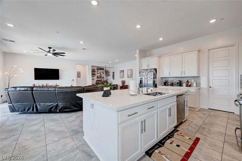33 Reverie Heights, Henderson, NV 89011