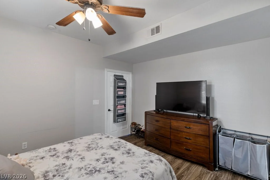 5250 Rainbow, Las Vegas, NV 89118