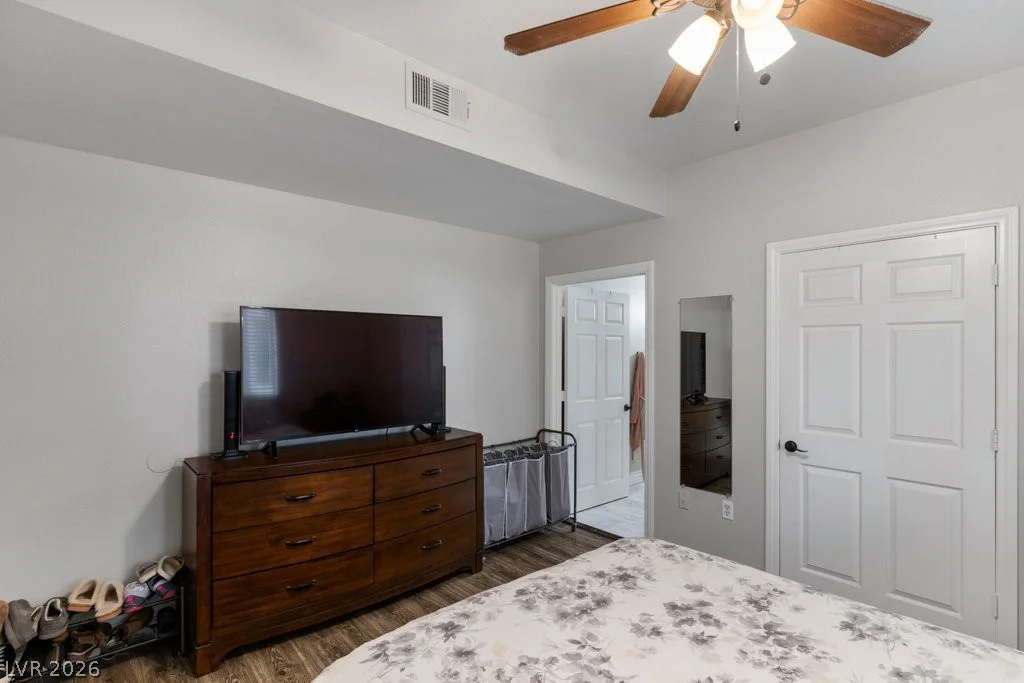 5250 Rainbow, Las Vegas, NV 89118