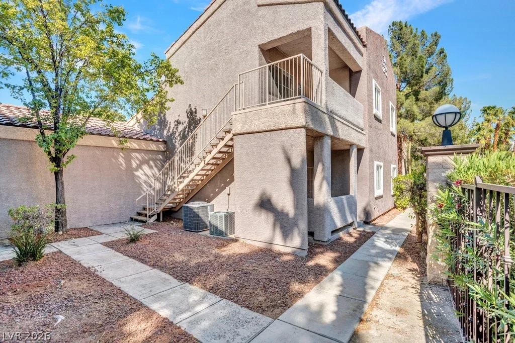 5250 Rainbow, Las Vegas, NV 89118
