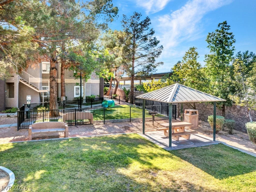 5250 Rainbow, Las Vegas, NV 89118