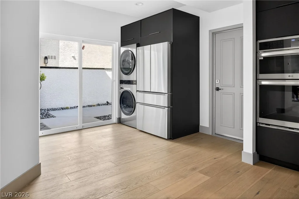 2861 Queens Courtyard, Las Vegas, NV 89109