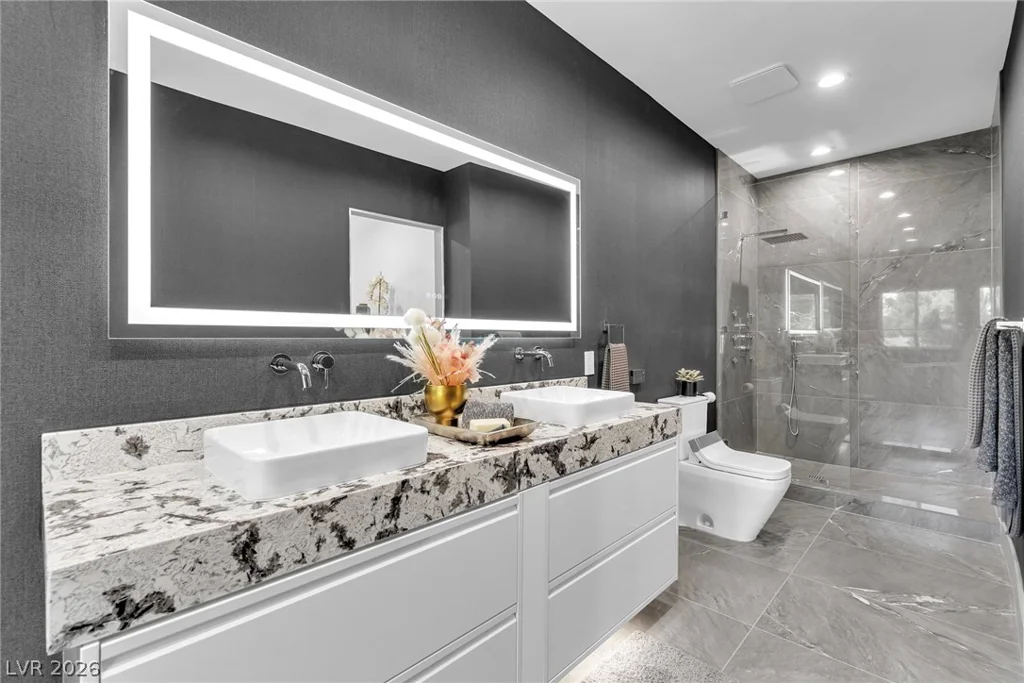2861 Queens Courtyard, Las Vegas, NV 89109