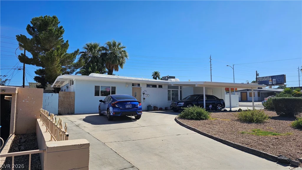 1516 SAN PEDRO, Las Vegas, NV 89104