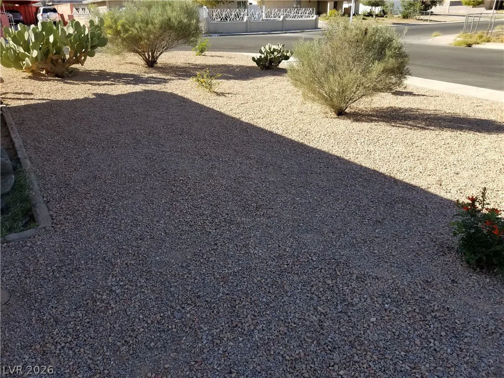 1516 SAN PEDRO, Las Vegas, NV 89104