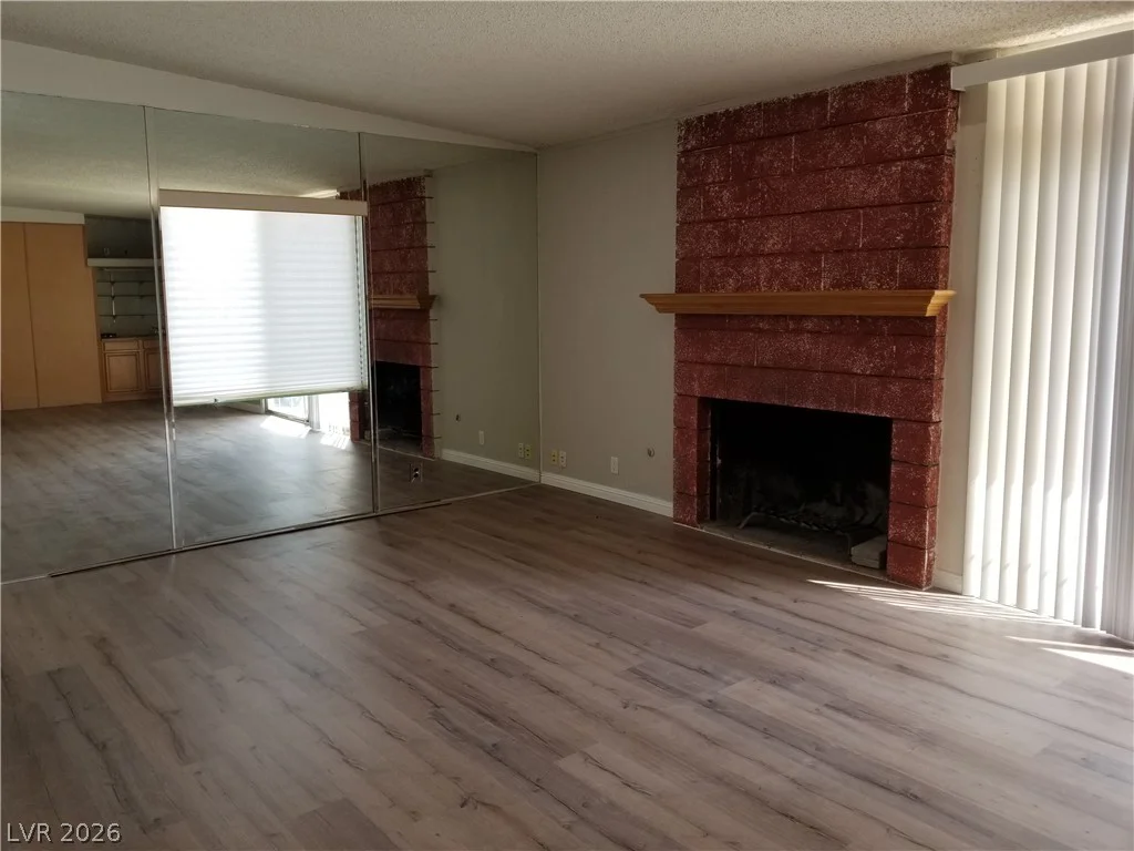 1516 SAN PEDRO, Las Vegas, NV 89104