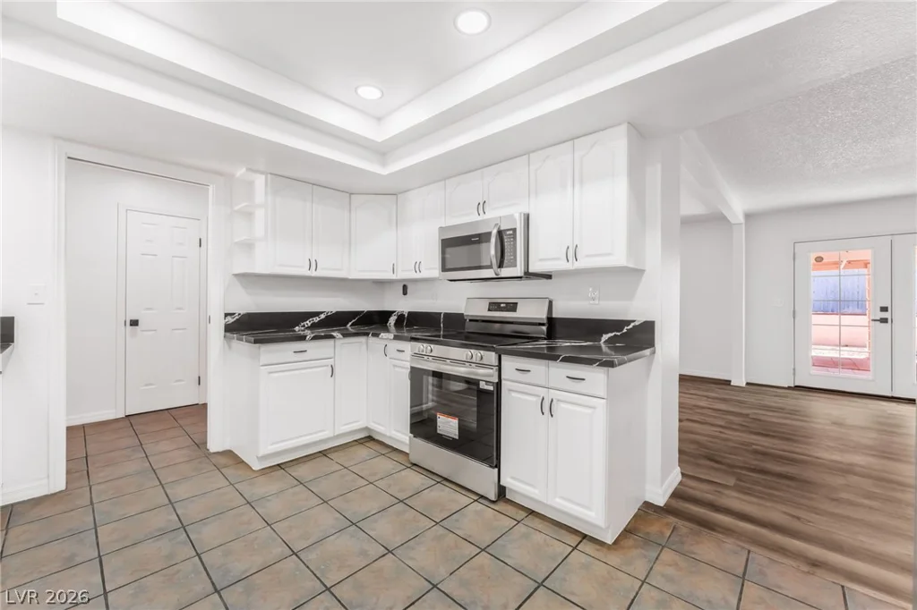 5517 Bromley, Las Vegas, NV 89107